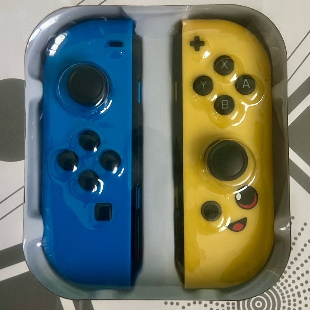 Nintendo Switch Joy-Con Controllers - Fortnite